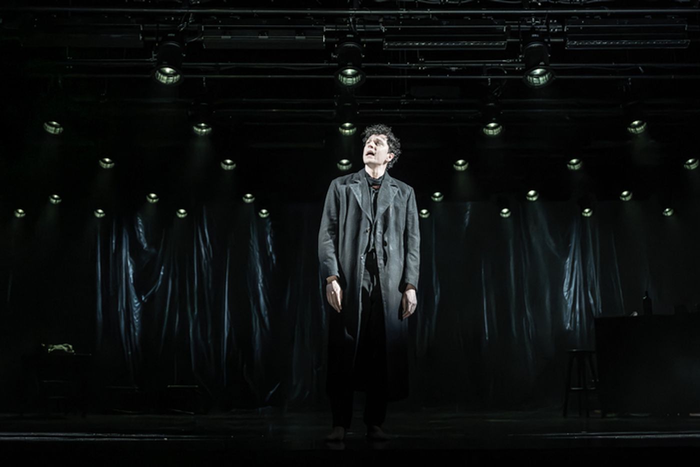 Photos: First Look at LONDON TIDE at the National Theatre  Image