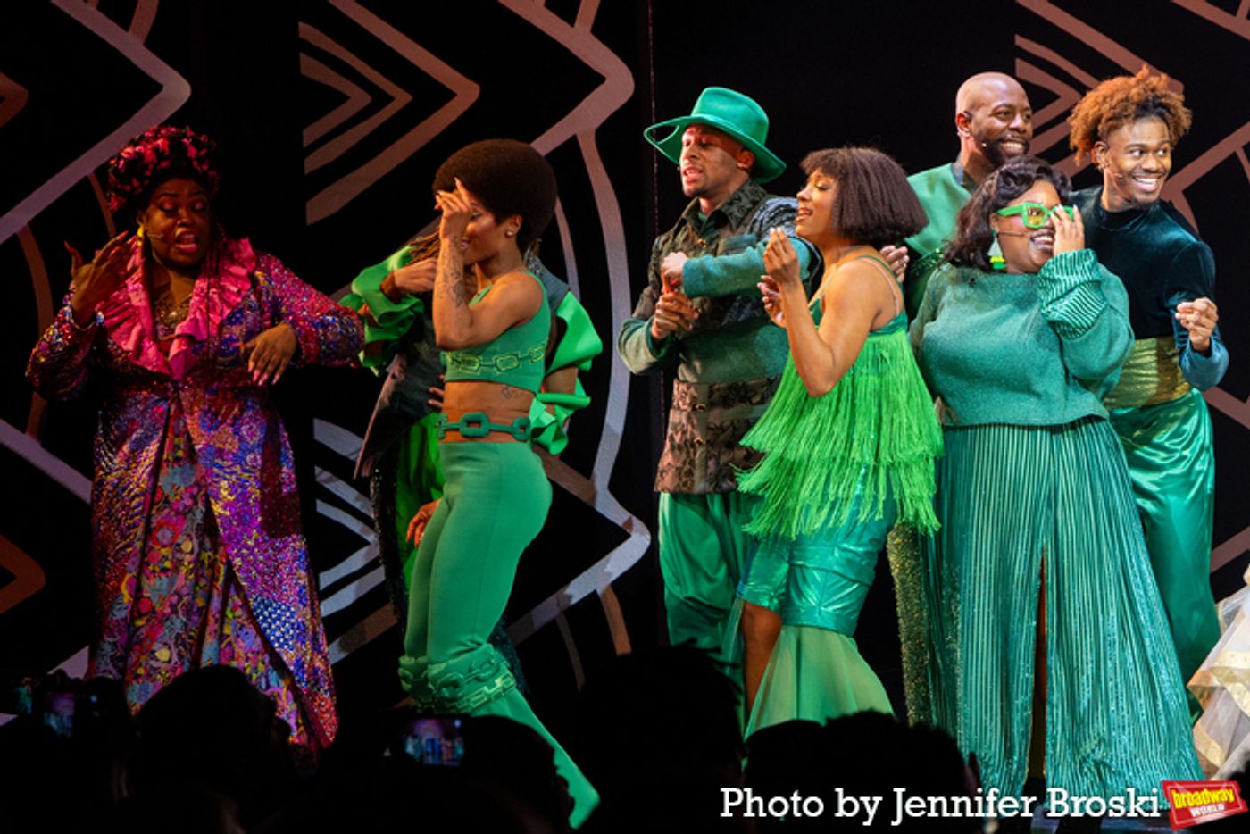 Photos: The Cast of THE WIZ Takes Their Opening Night Bows  Image