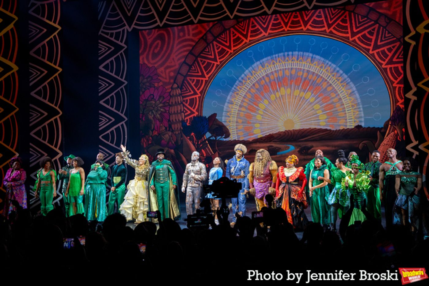 Photos: The Cast of THE WIZ Takes Their Opening Night Bows  Image