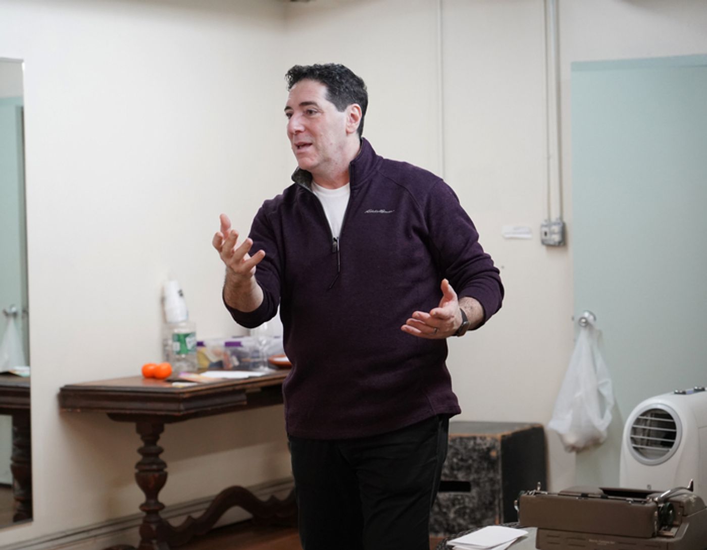 Photos: Inside Rehearsal For Theater Breaking Through Barriers' Production of Neil Simon's I OUGHT TO BE IN PICTURES  Image