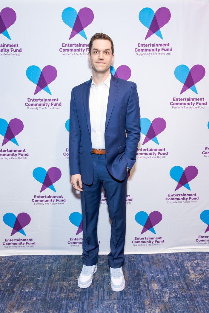 Photos & Video: See Bening, Stokes Mitchell & More at The Entertainment Community Fund Gala — photo 1 of 23