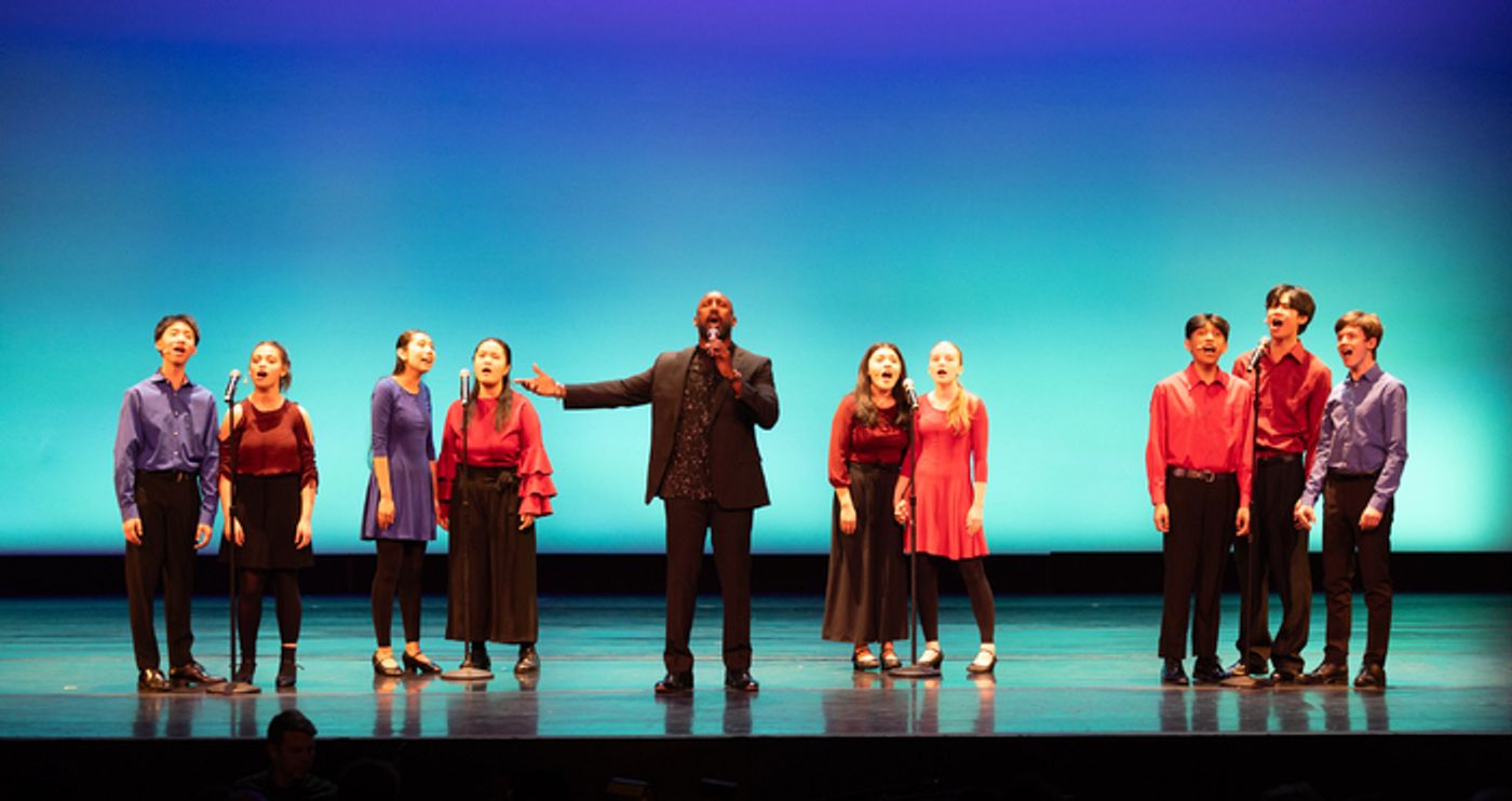 Photos: Inside Rosie's Theater Kids PASSING IT ON Gala Photos: Inside Rosie's Theater Kids PASSING IT ON Gala Image