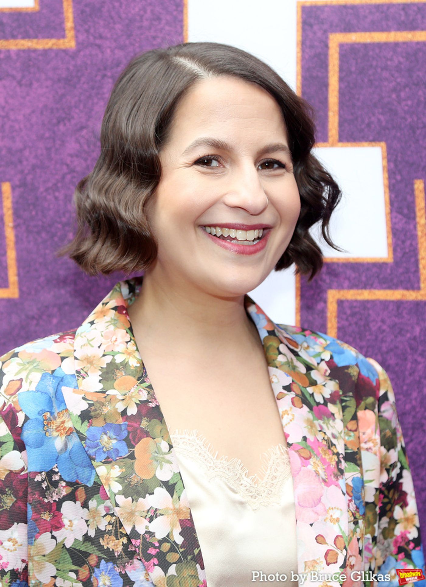 Photos: The Cast of SUFFS Walks the Purple Carpet on Opening Night  Image