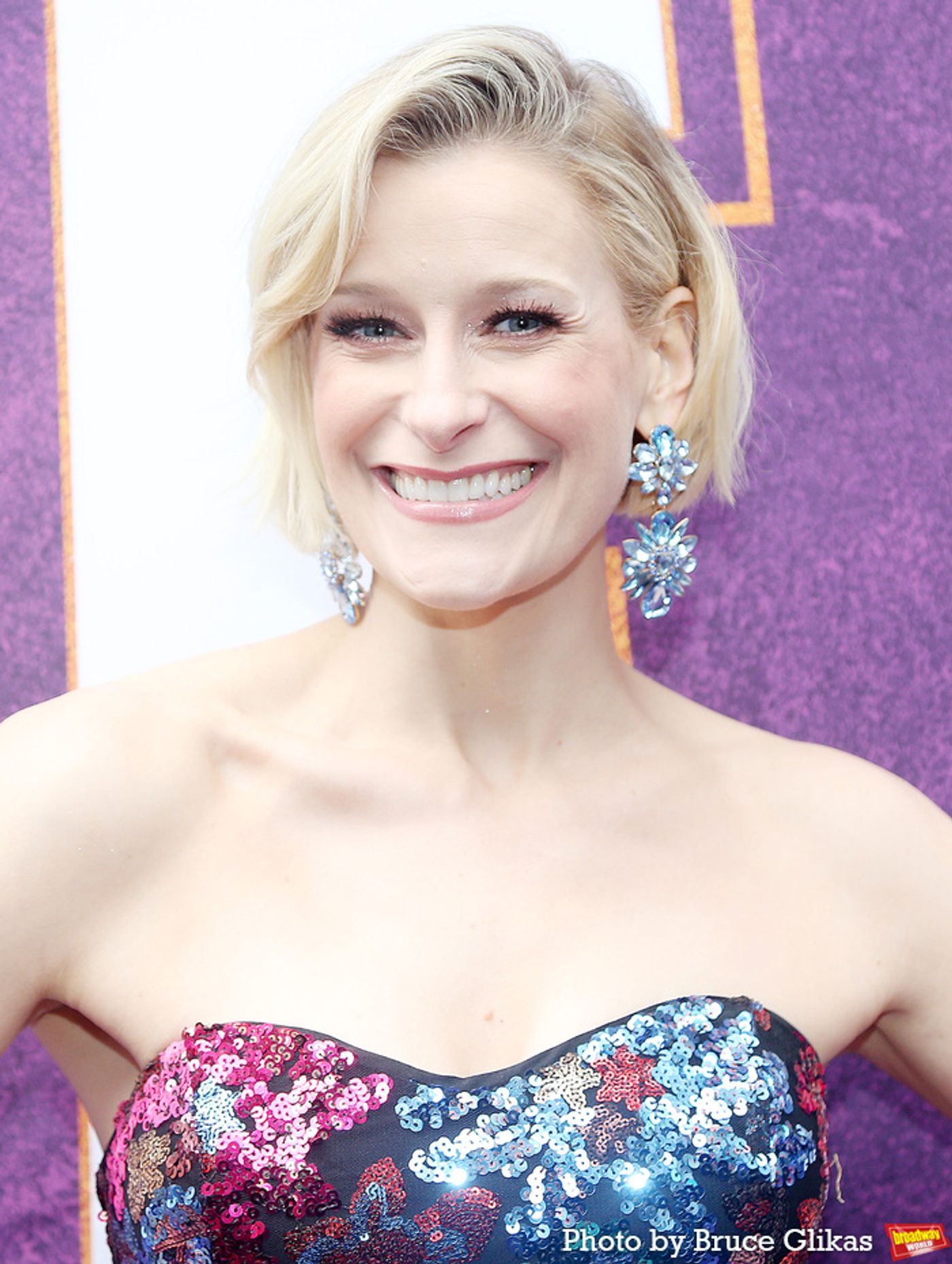 Photos: The Cast of SUFFS Walks the Purple Carpet on Opening Night  Image