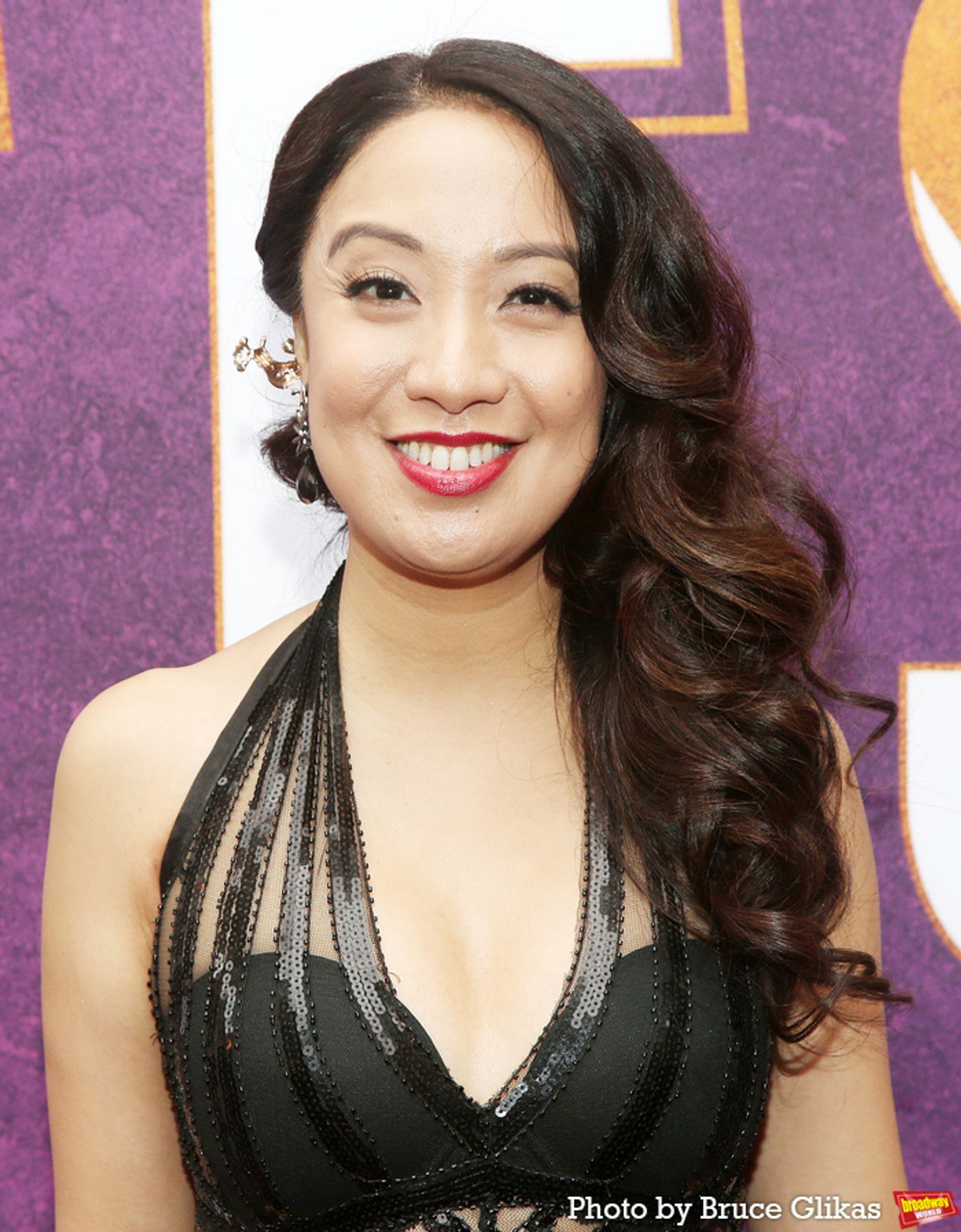 Photos: The Cast of SUFFS Walks the Purple Carpet on Opening Night  Image