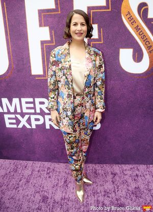 Shaina Taub @ BroadwayWorld Shaina Taub Photo