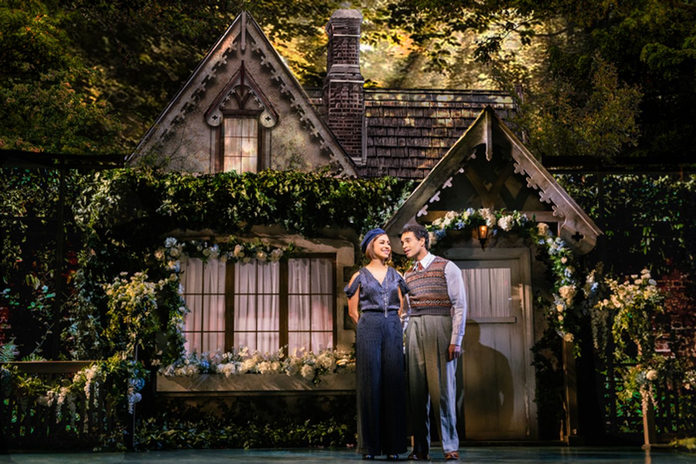 Photos: Jeremy Jordan & Eva Noblezada in THE GREAT GATSBY on Broadway  Image