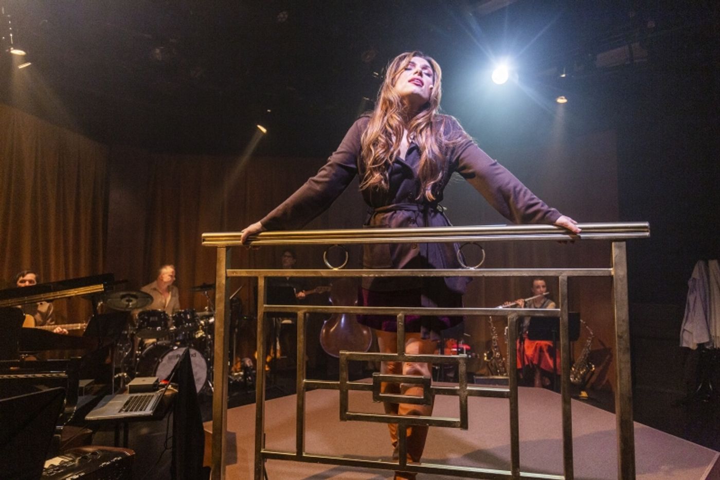 REVIEW: Andrew Lloyd Webber's TELL ME ON A SUNDAY Showcases Erin Clare's Beautiful Voice  Image