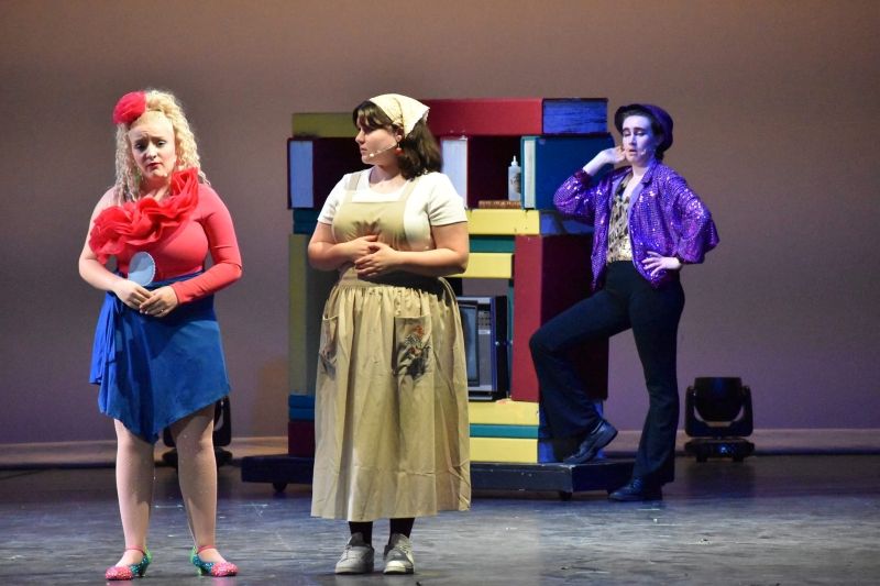 Review: ROALD DAHL'S MATILDA THE MUSICAL at Bryant High School Review: ROALD DAHL'S MATILDA THE MUSICAL at Bryant High School Image