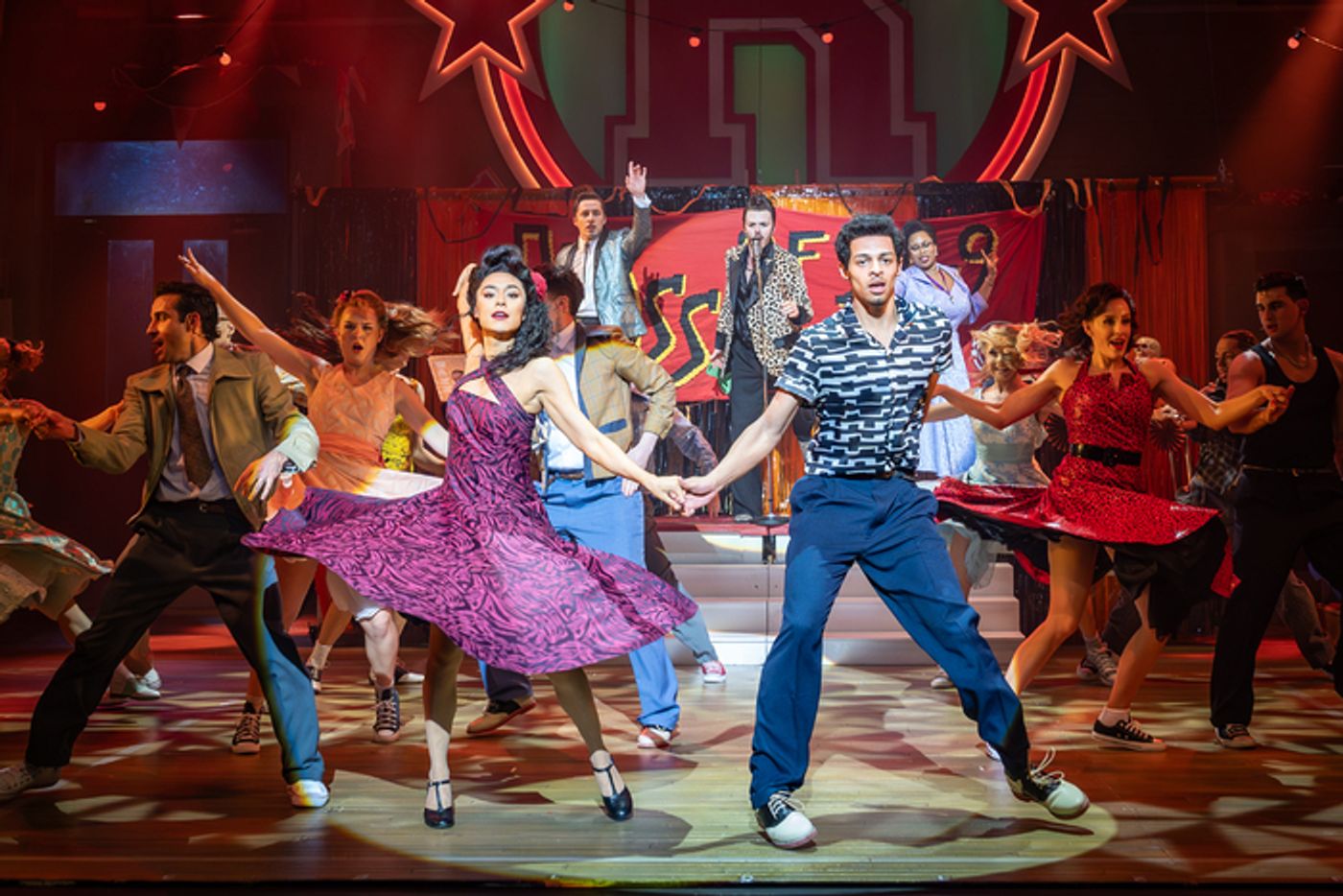 Photos: Get a First Look at GREASE UK & Ireland Tour  Image