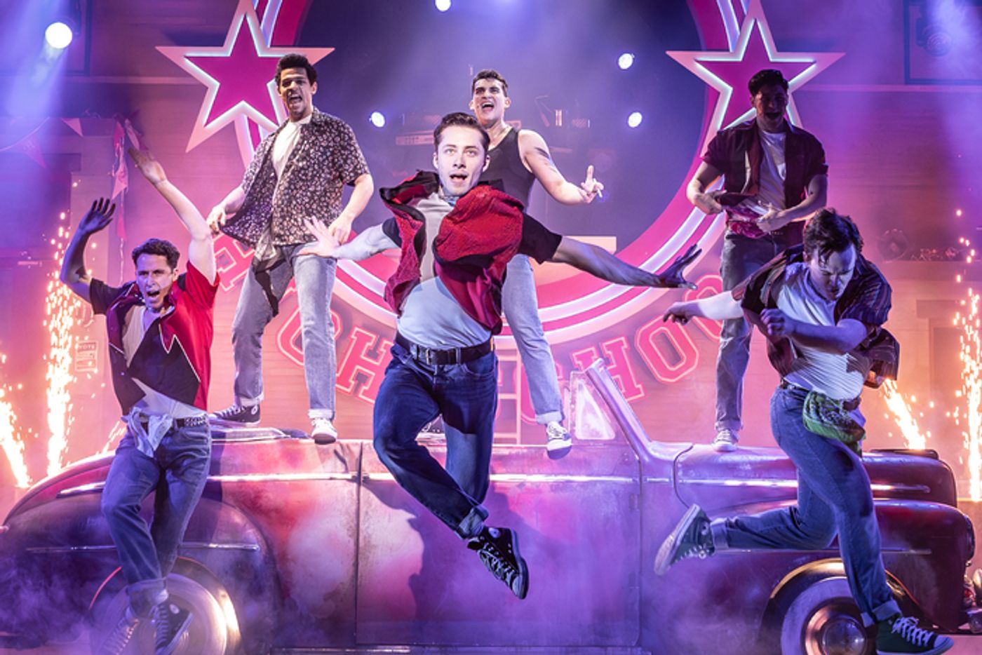 Photos: Get a First Look at GREASE UK & Ireland Tour  Image