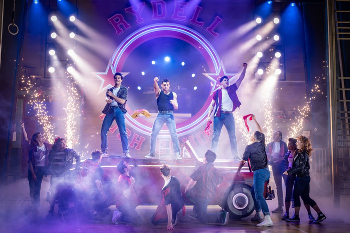 Photos: Get a First Look at GREASE UK & Ireland Tour  Image