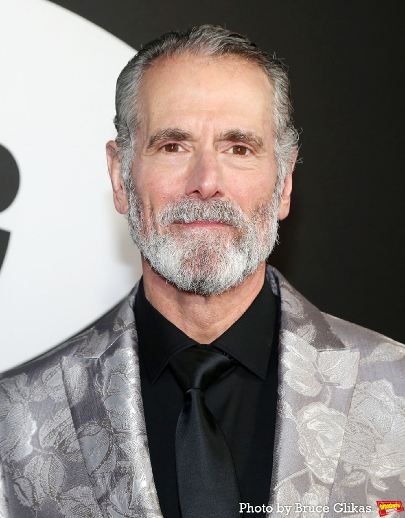 Photos: CABARET Cast Serves Double the Red Carpet Looks on Opening Weekend  Image