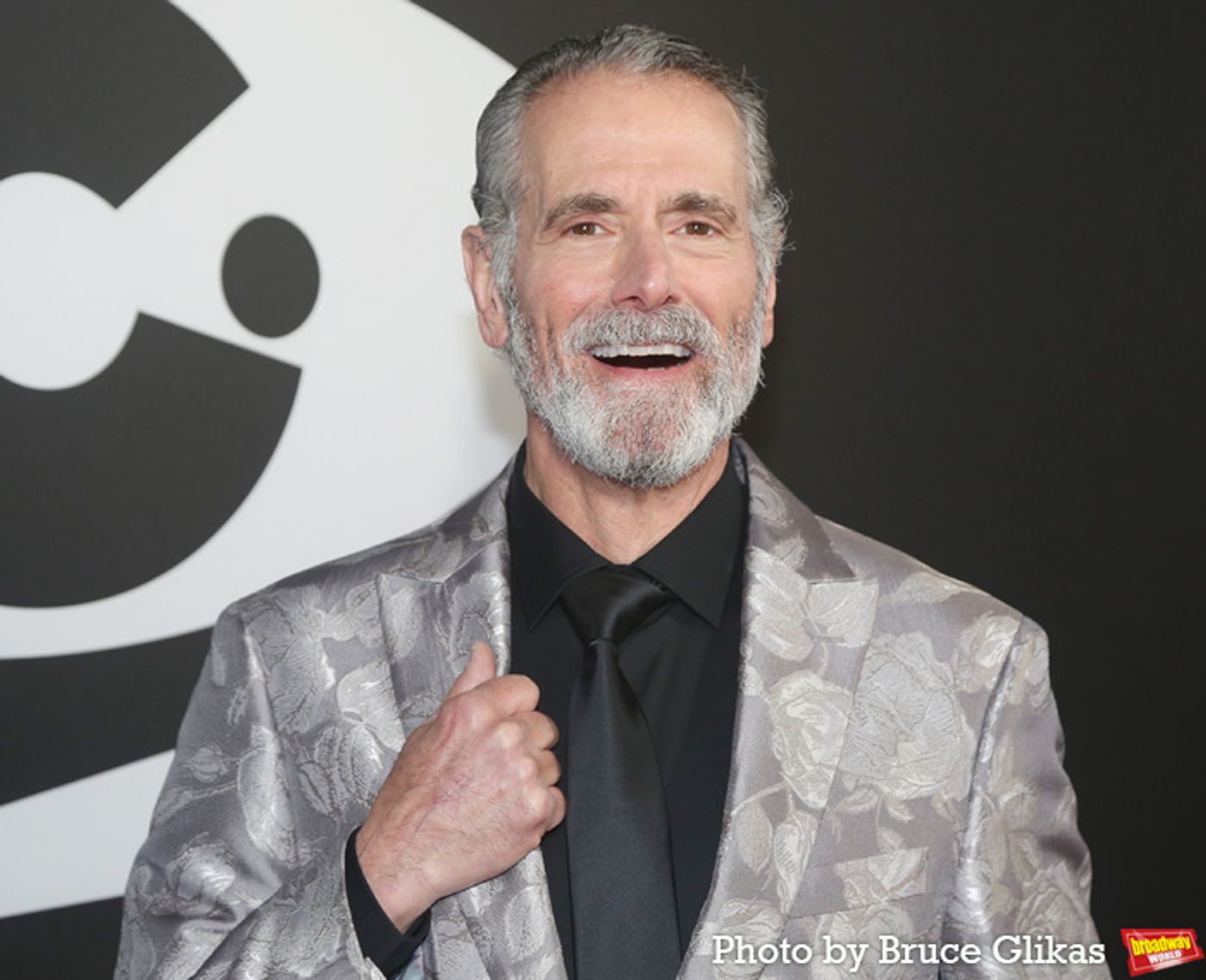 Photos: CABARET Cast Serves Double the Red Carpet Looks on Opening Weekend  Image