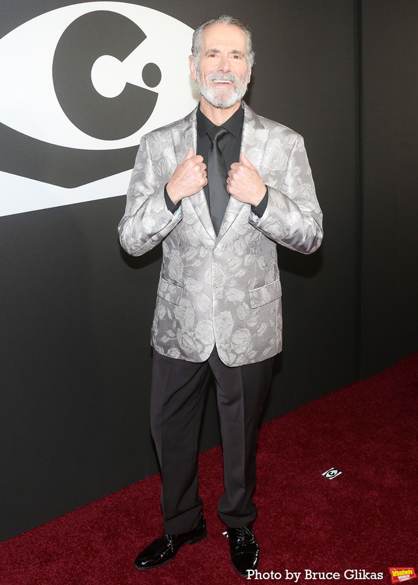 Photos: CABARET Cast Serves Double the Red Carpet Looks on Opening Weekend  Image