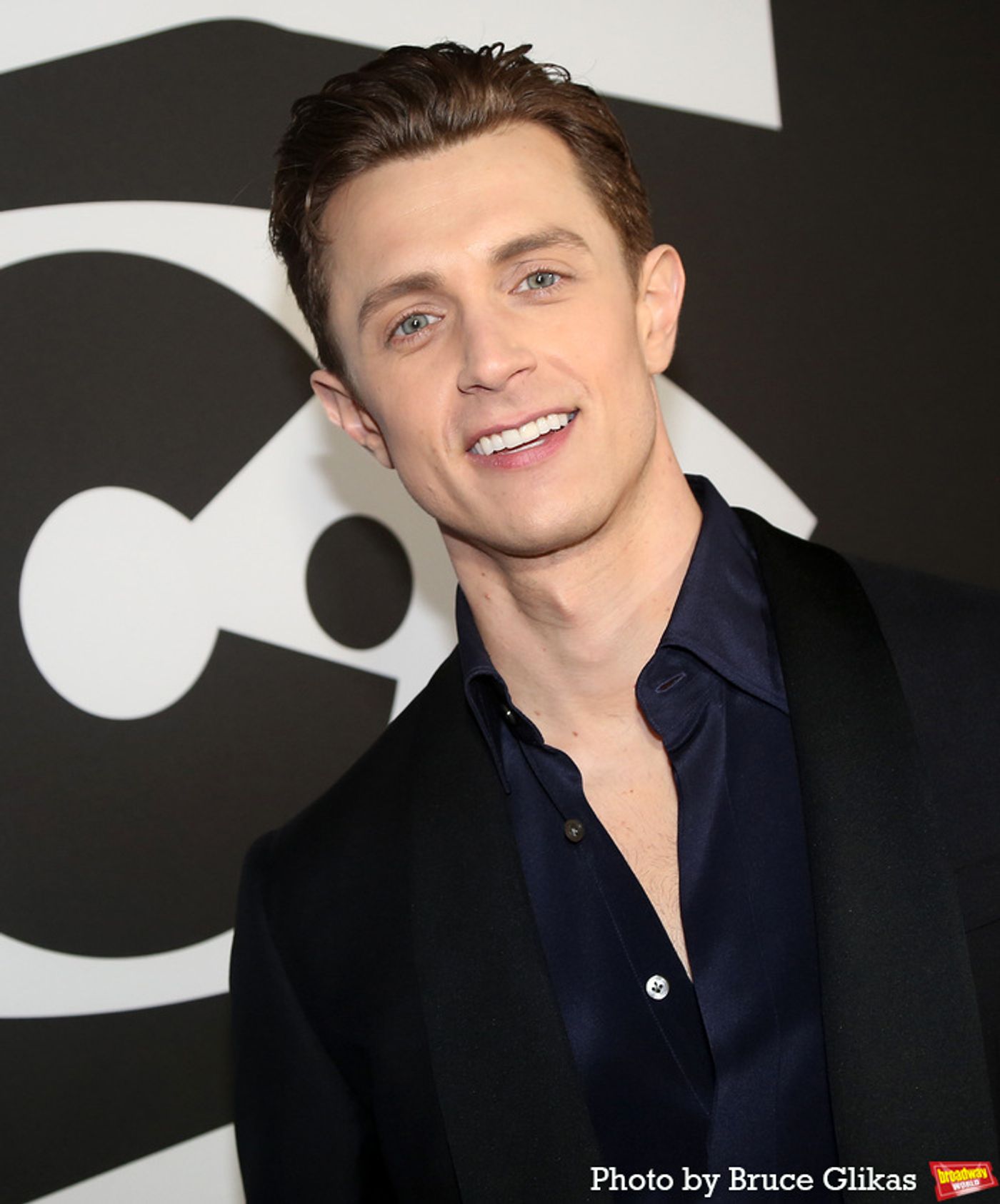 Photos: CABARET Cast Serves Double the Red Carpet Looks on Opening Weekend  Image