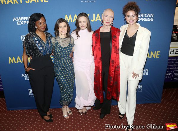 April Matthis, Susan Pourfar, Rachel McAdams, Brenda Wehle and Lily Santiago Photo