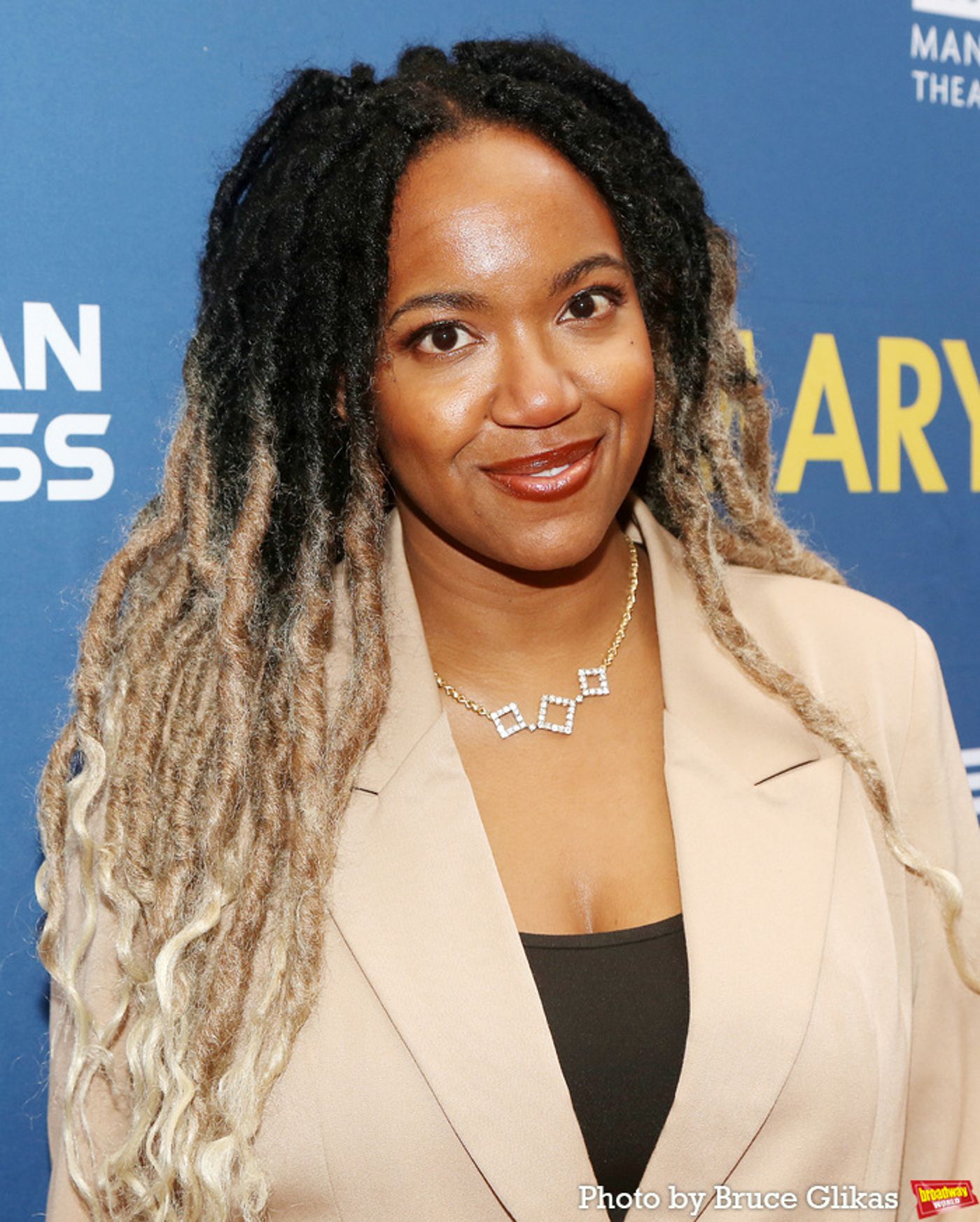 Photos: On the Red Carpet at Opening Night of MARY JANE  Image