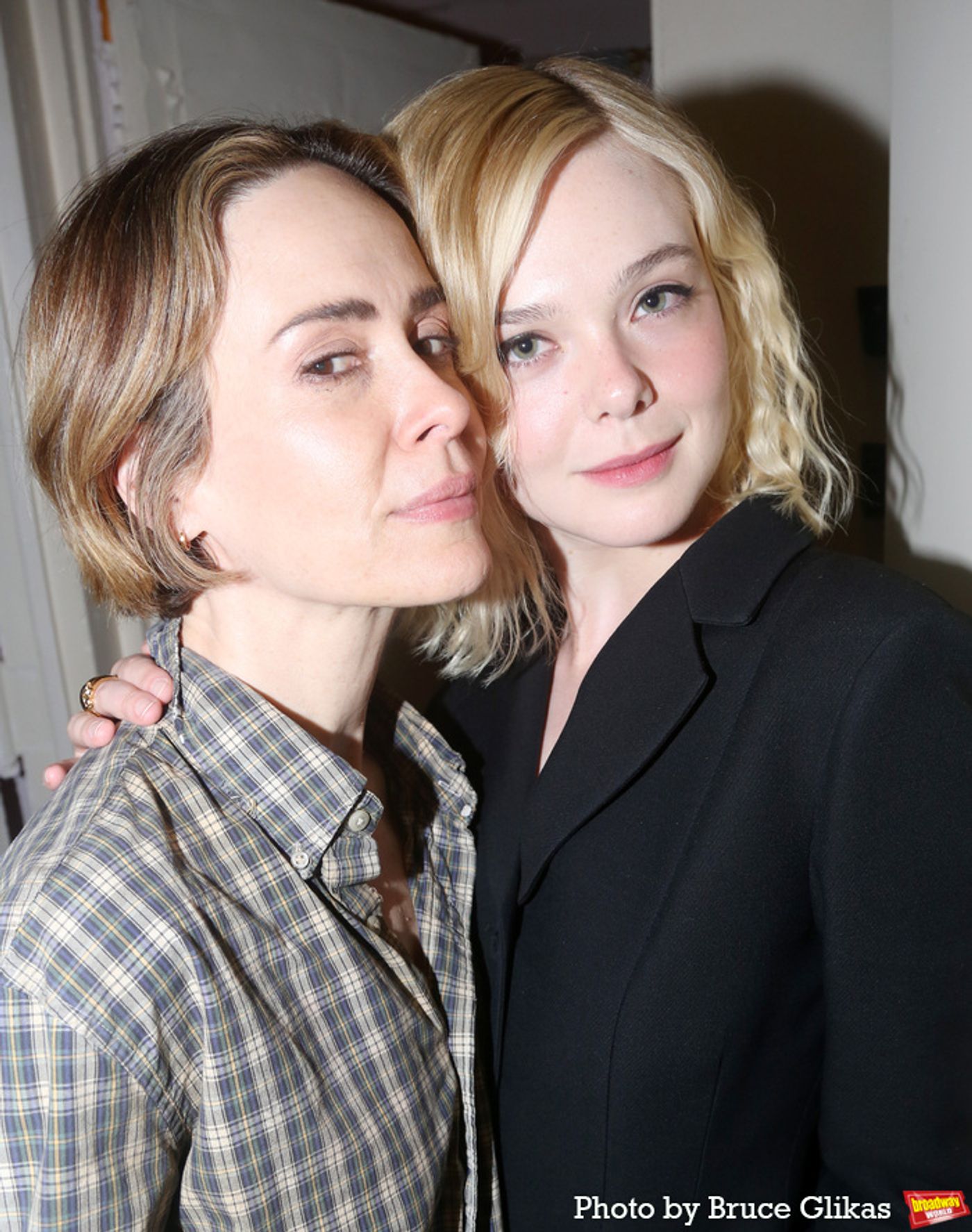 Photos: Former Cast Member Elle Fanning Visits APPROPRIATE Cast  Image