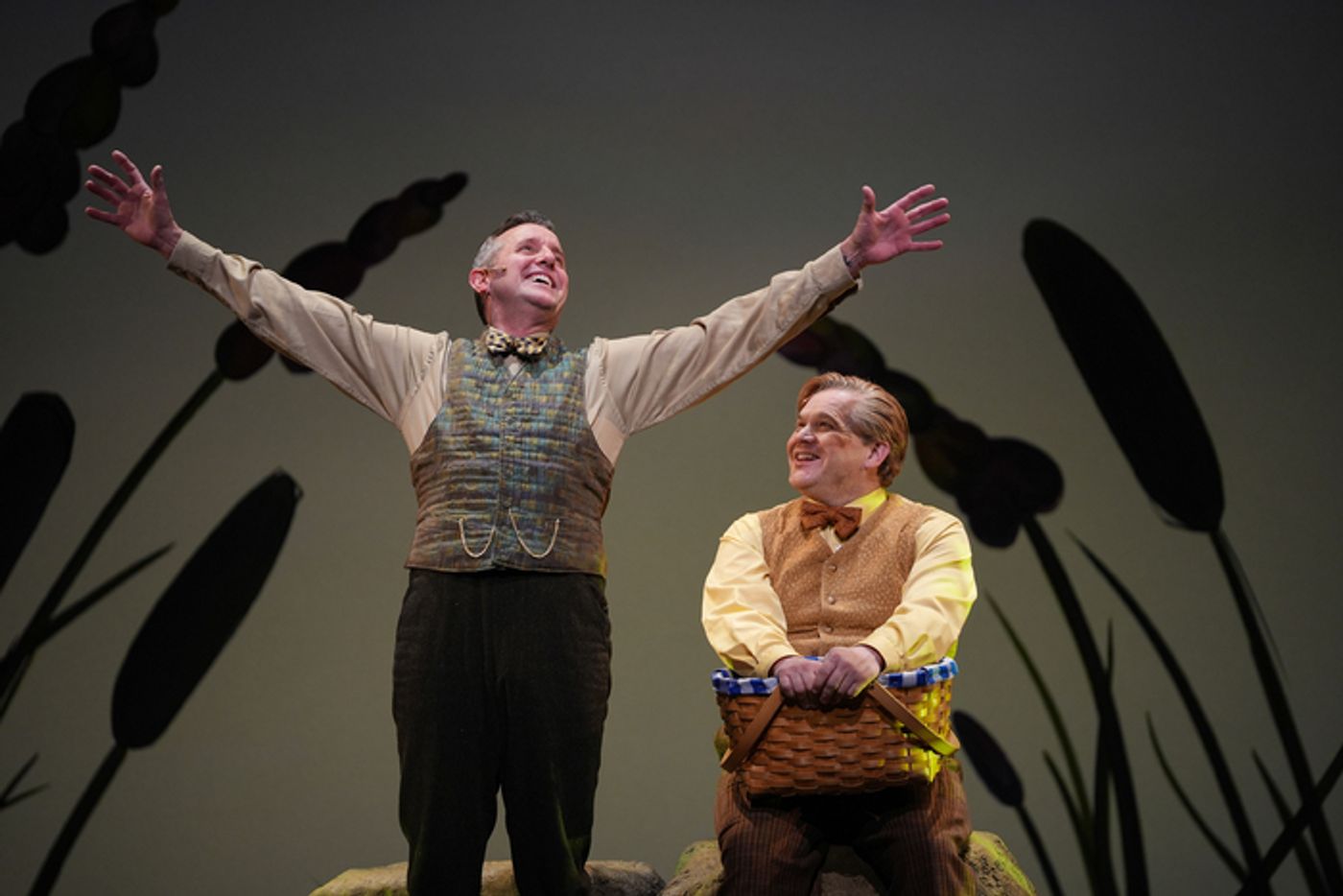 Photos: First Look at A YEAR WITH FROG AND TOAD at Children's Theatre Company  Image