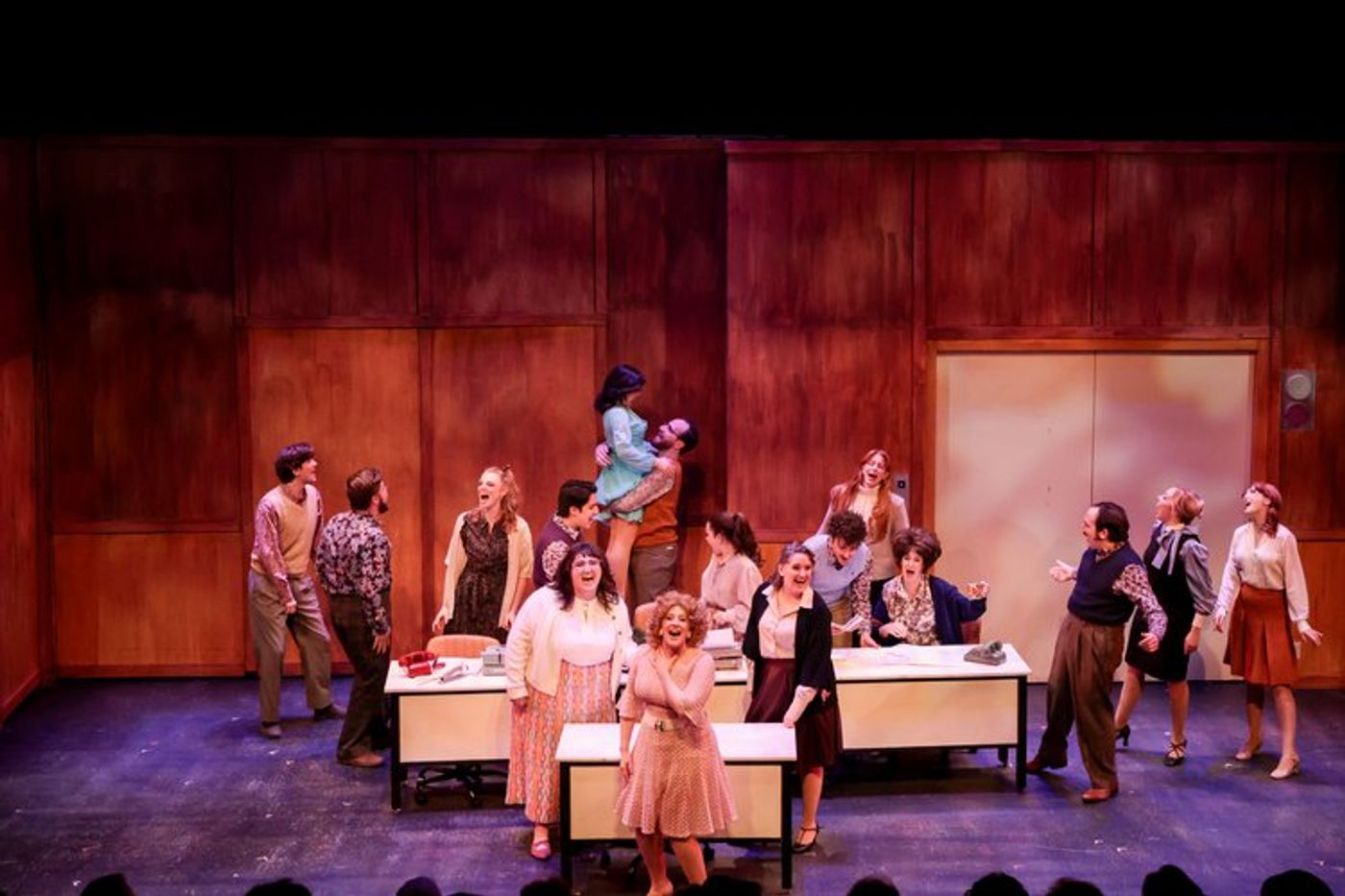 Review: 9 TO 5 THE MUSICAL at Lyric Arts  Image