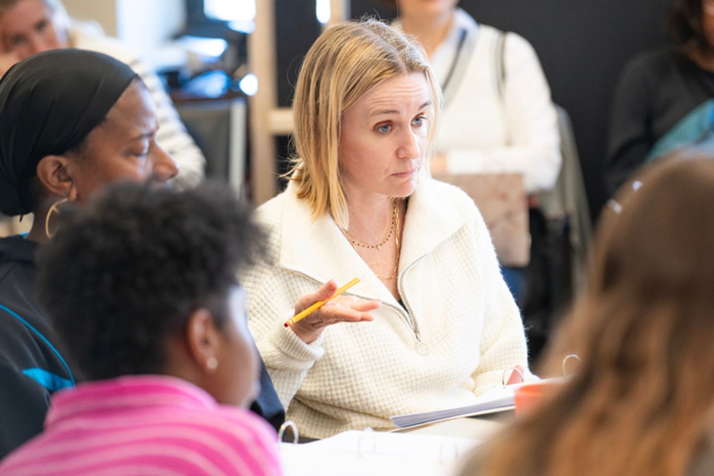 Photos: See Sandra Oh & More in Rehearsals for THE WELKIN  Image