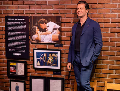 Jonathan Groff Photo