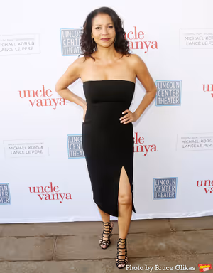 Gloria Reuben Photo