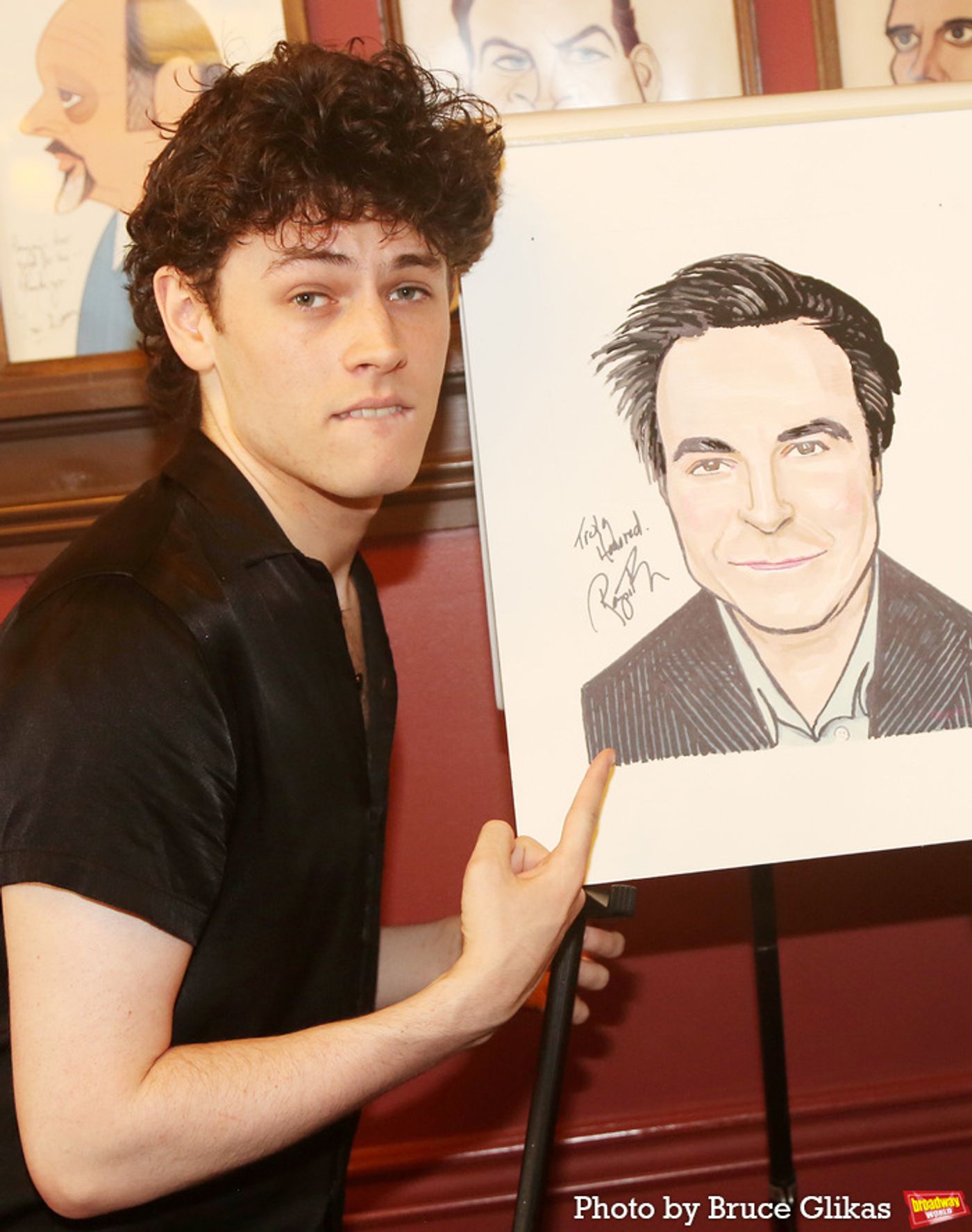 Photos: BACK TO THE FUTURE's Roger Bart Has Sardi's Caricature Unveiled  Image