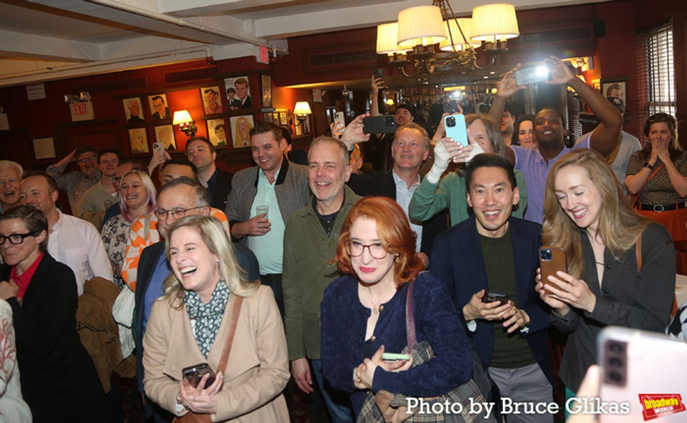 Photos: BACK TO THE FUTURE's Roger Bart Has Sardi's Caricature Unveiled  Image