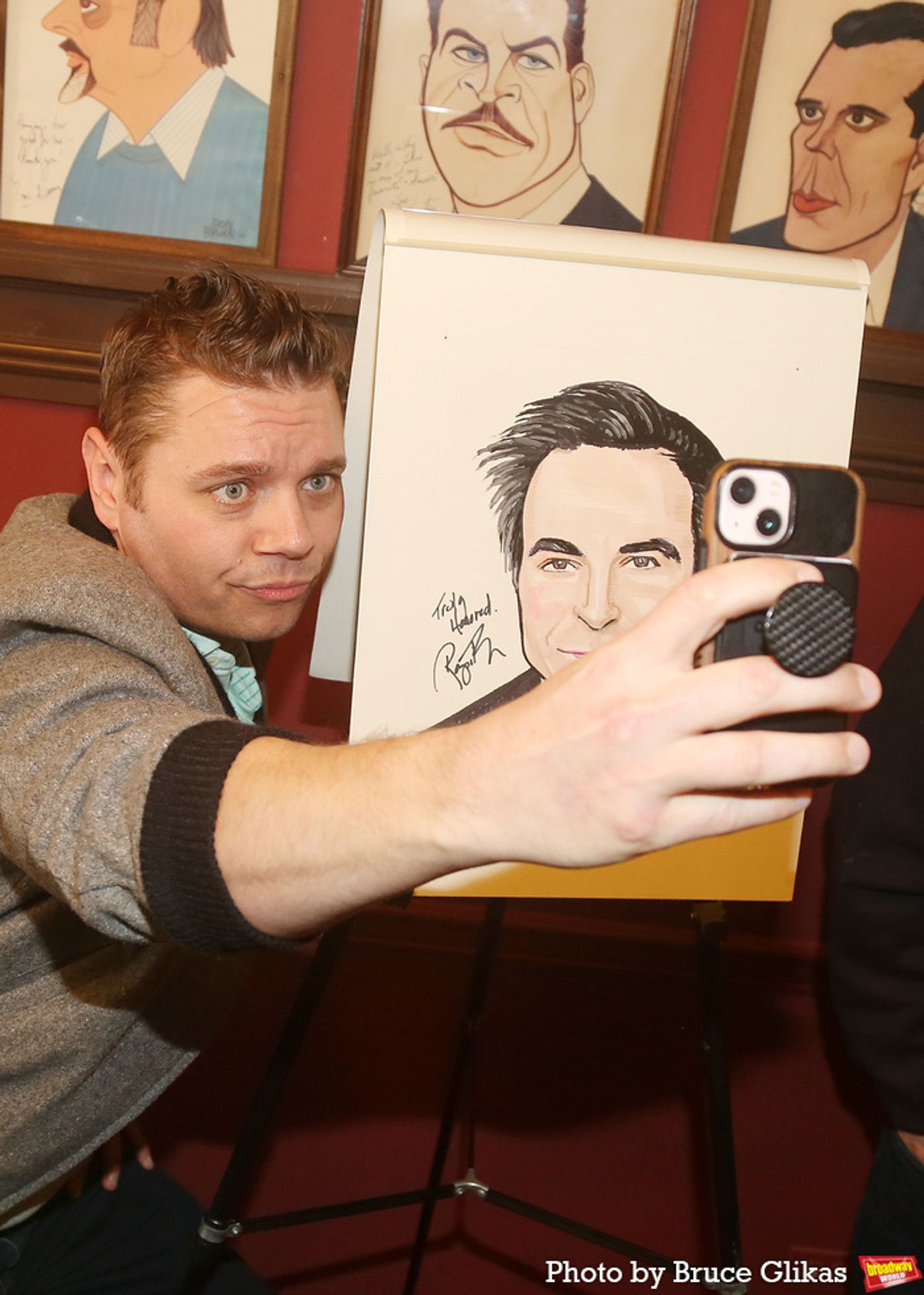 Photos: BACK TO THE FUTURE's Roger Bart Has Sardi's Caricature Unveiled  Image