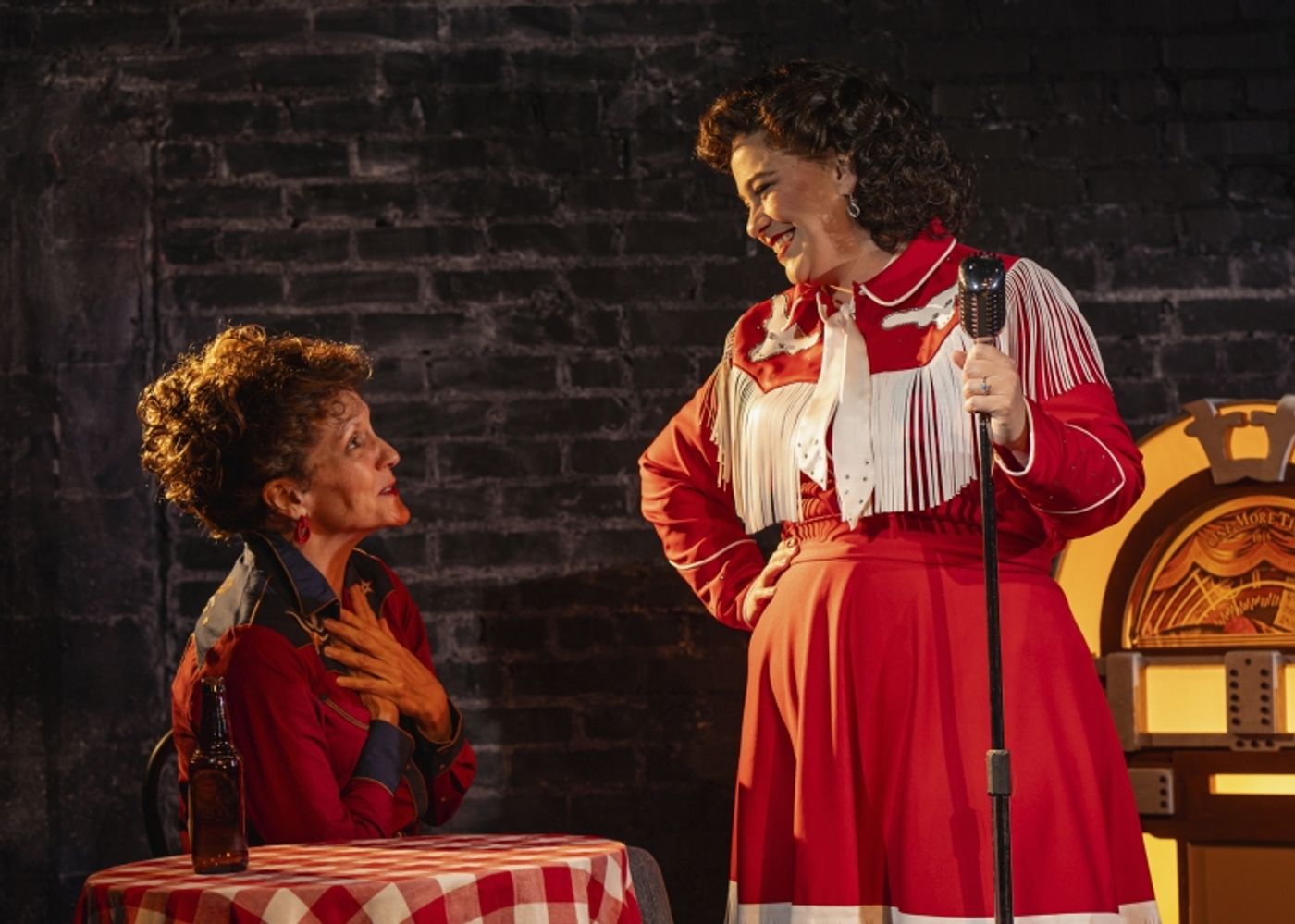 Review: ALWAYS...PATSY CLINE at Garden Theatre  Image