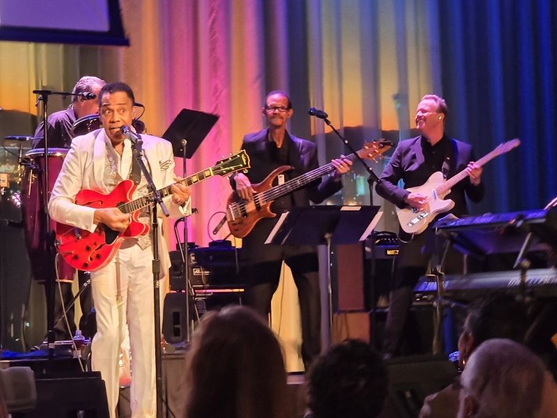 Review: EARL TURNER: NUTHIN BUT THE FUNK at Myron's At The Smith Center  Image