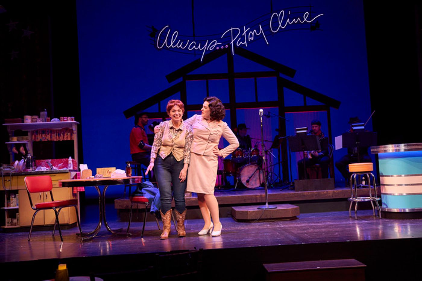 Photos: First Look at Great Lakes Theater's ALWAYS...PATSY CLINE  Image
