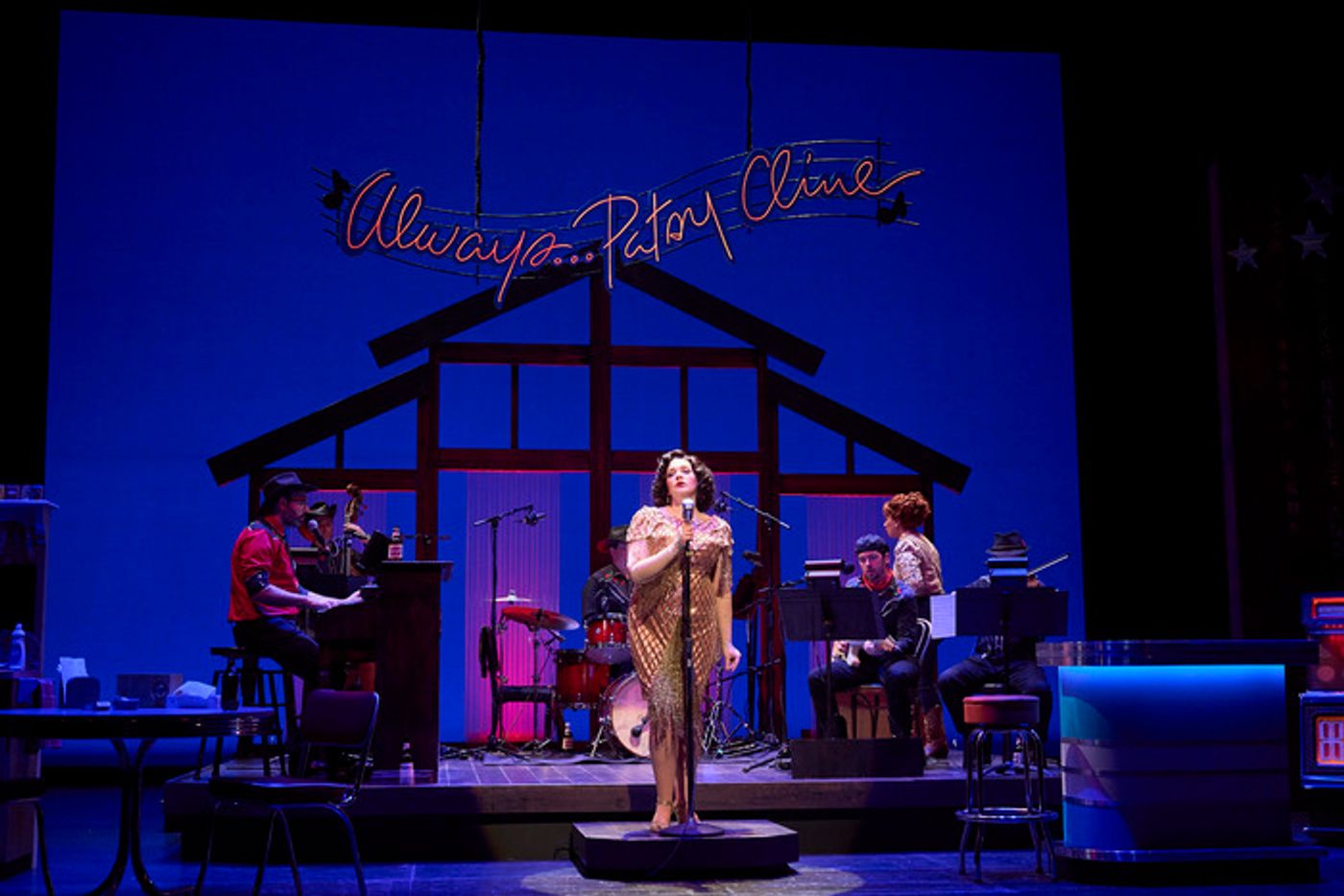 Photos: First Look at Great Lakes Theater's ALWAYS...PATSY CLINE  Image