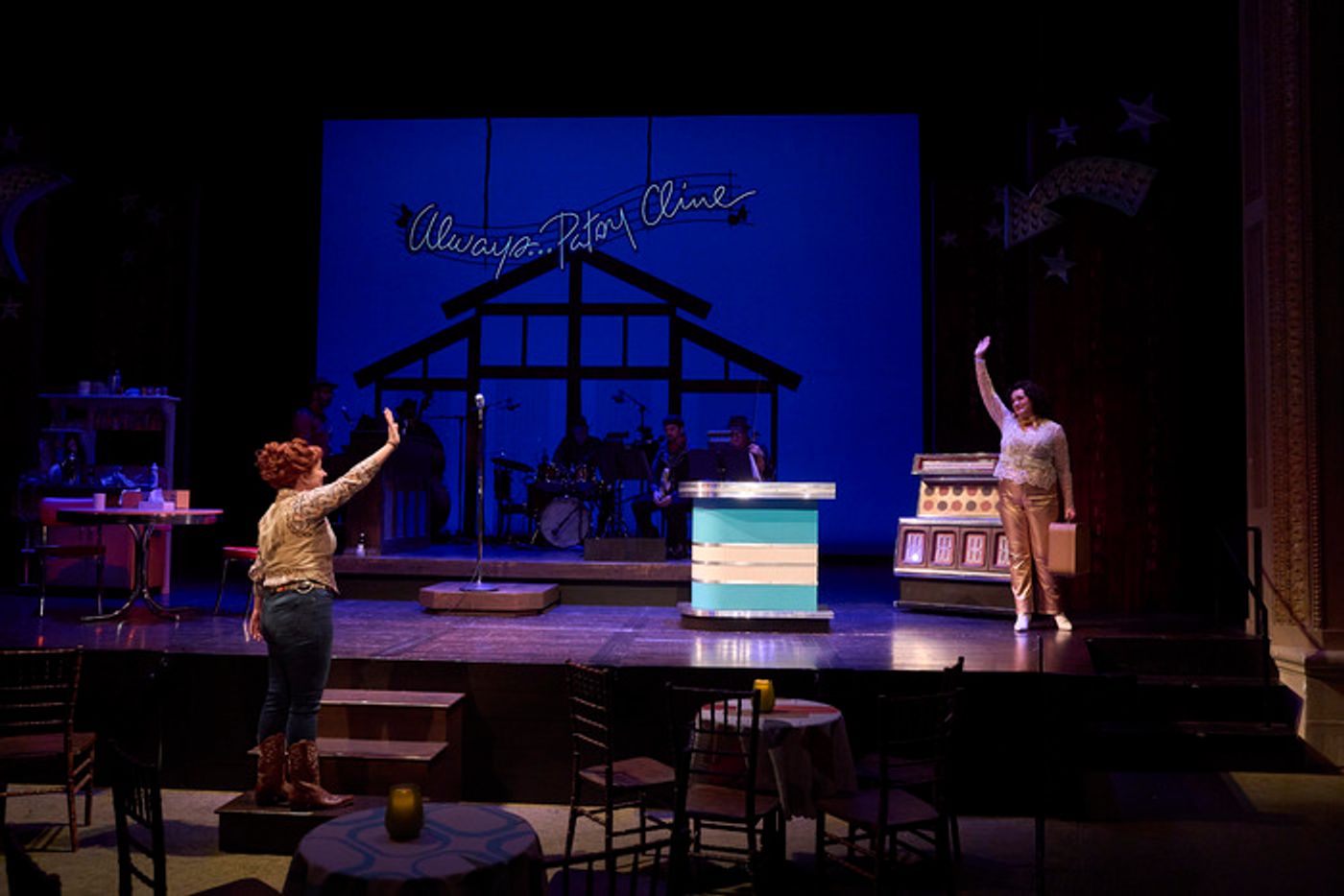 Photos: First Look at Great Lakes Theater's ALWAYS...PATSY CLINE  Image