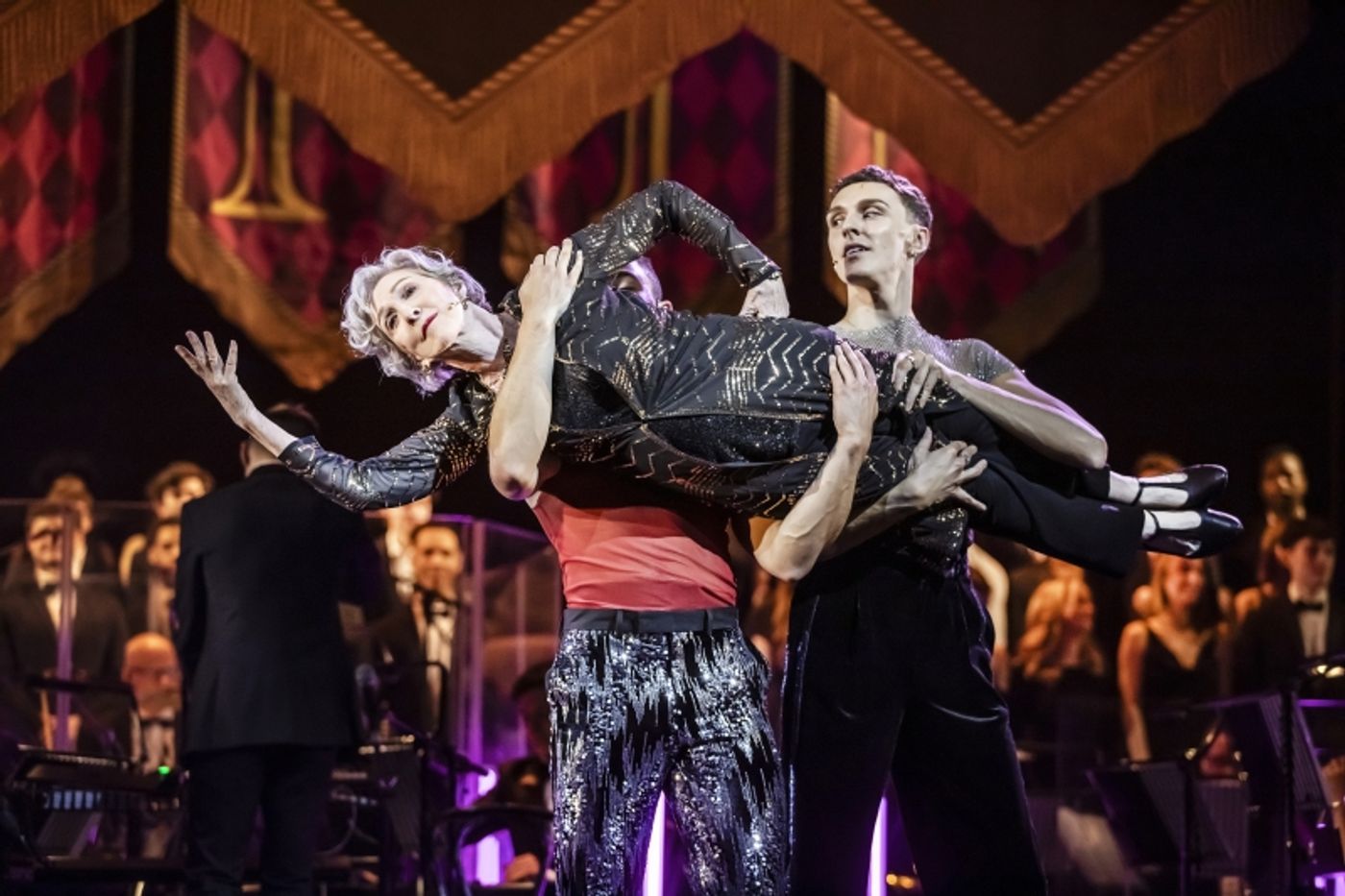 Review: PIPPIN - 50TH ANNIVERSARY CONCERT, Theatre Royal Drury Lane  Image