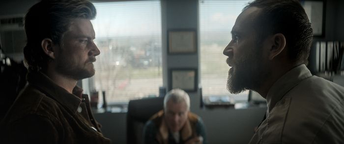 Photos: Take a Look at New Photos for Upcoming Netflix Film TRIGGER WARNING  Image