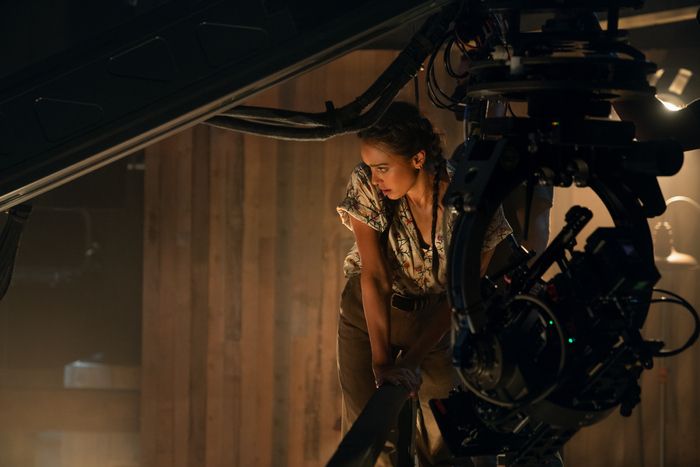 Photos: Take a Look at New Photos for Upcoming Netflix Film TRIGGER WARNING  Image
