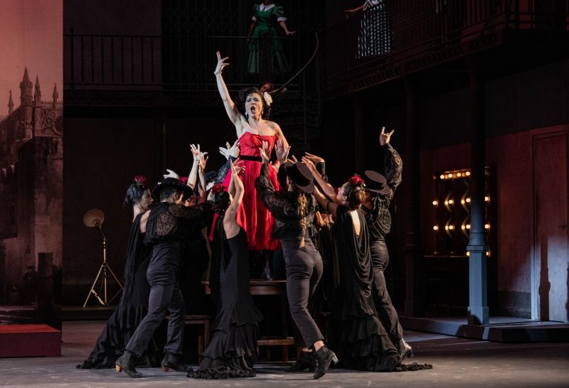Set in the World of Haute Couture, BIZET'S CARMEN Opens at Theatro Municipal de Sao Paulo  Image