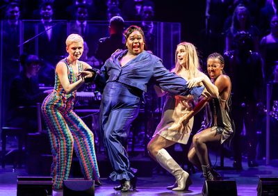 Alex Newell and cast Photo