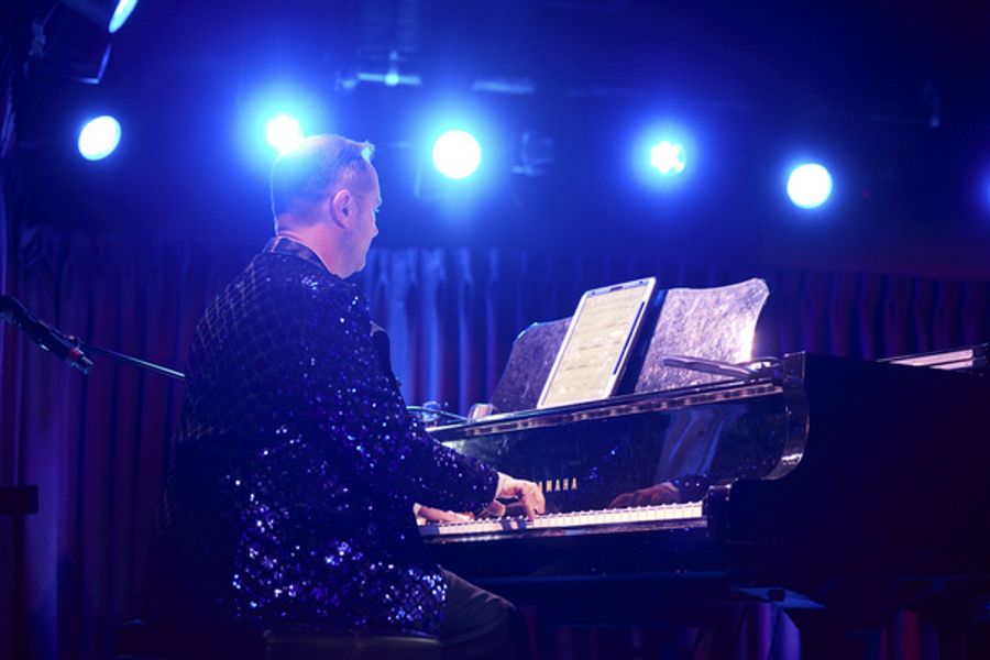 Photos: Kevin Winebold's KEVIN ON THE KEYS Celebrates Hollywood At The Green Room 42  Image