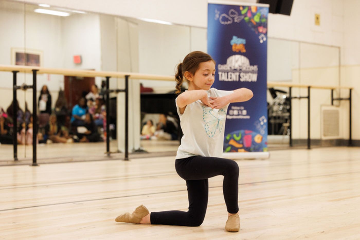 Photos: Chris Jackson and Christina Sajous Drop In On the Talented Kids Of the 2024 GARDEN OF DREAMS Talent Show Photos: Chris Jackson and Christina Sajous Drop In On the Talented Kids Of the 2024 GARDEN OF DREAMS Talent Show Image