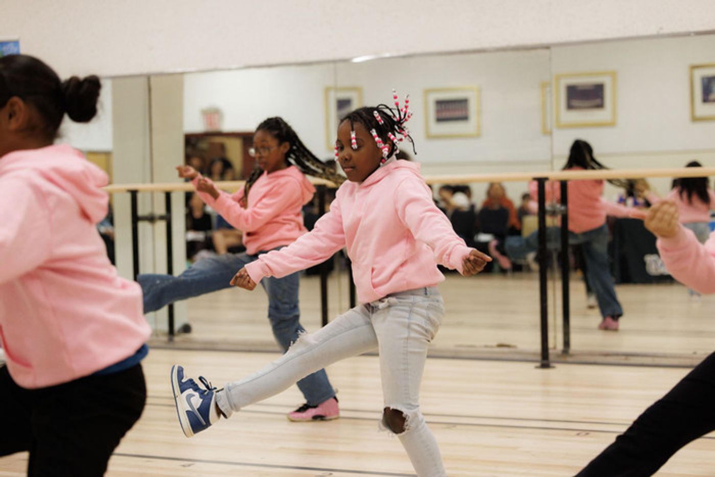 Photos: Chris Jackson and Christina Sajous Drop In On the Talented Kids Of the 2024 GARDEN OF DREAMS Talent Show Photos: Chris Jackson and Christina Sajous Drop In On the Talented Kids Of the 2024 GARDEN OF DREAMS Talent Show Image