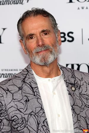 Steven Skybell Photo