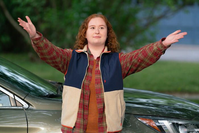 Photos: See Julia Lester in New Hulu Movie PROM DATES  Image