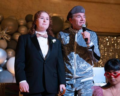 JULIA LESTER, JOHN MICHAEL HIGGINS Photo