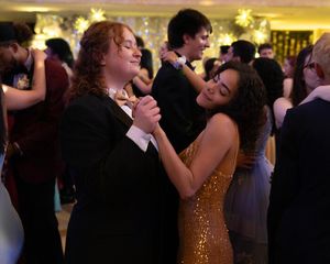 JULIA LESTER, ANTONIA GENTRY Photo