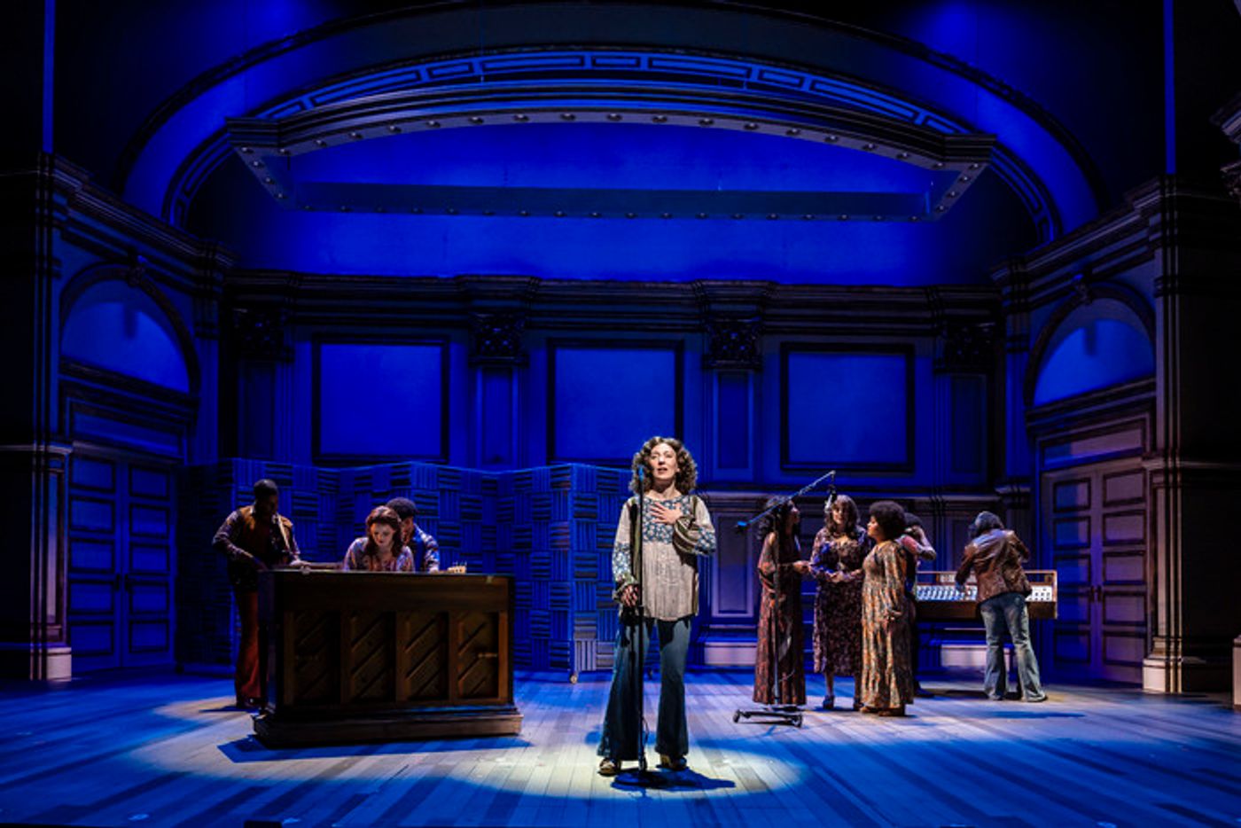 Photos: First Look At BEAUTIFUL: THE CAROLE KING MUSICAL At Paramount Theatre  Image