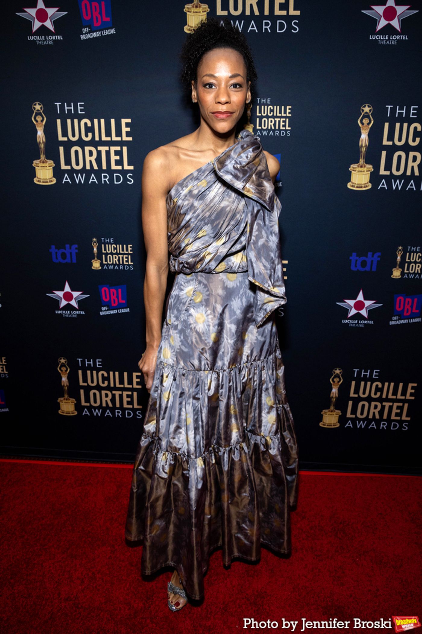 Photos: On the Red Carpet at the 39th Annual Lucille Lortel Awards  Image